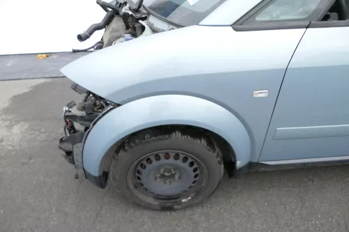 Audi A2 8Z Kotflügel vorne links LY7R blau türkis grün kristallblau