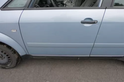 Audi A2 8Z Tür nu das Türblatt vorne links LY7R blau türkis grün kristallblau (129255)