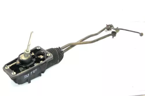 VW Passat 3B Schaltgestänge 4B0711025F AKN AKE FRF