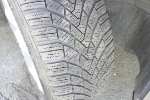 Passat 3C Golf Alufelgen Winterrreifen 205/55 R16 91H KBA 47876 3C1071496C 6-7mm (129938)