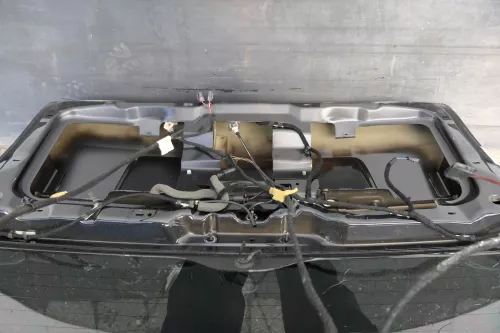 Passat 3BG Kombi Variant Heckklappe Klappe Kofferraumklappe schwarz LC9Z metalli (130016)