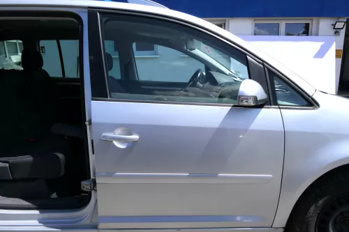 VW Touran 1T 1T3 Tür vorne rechts Beifahrertür grau silber LA7W reflexsilber 1