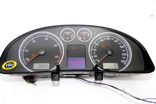 VW Passat 3BG Tacho Tachometer Kombiinstrument 228.000km 3B0920829A Diesel TDI (140075)