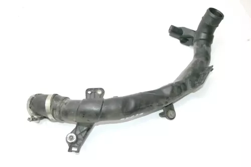 VW Touran Passsat 3C Ladeluftschlauch Schlauch Rohr 5N0145840F C 2,0 TDI CFFB