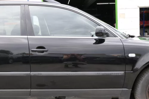 VW Passat 3B 3BG Kombi + Limo Tür vorne rechts Beifahrertür schwarz L041 uni