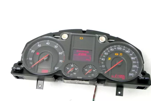 VW Passat 3C Tacho Tachometer 211.000km 3C0920860G Benziner 