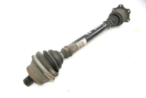 Audi A6 2,5 TDI Antriebswelle Gelenkwelle rechts 4B0407272BA 6Gang Motor BDG AKE (140703)