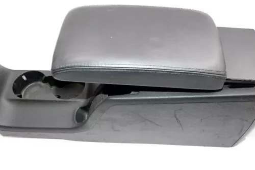 VW Passat 3BG  Mittelarmlehne Armlehne Fach Lehne Mittelkonsole Leder schwarz (140840)
