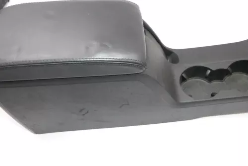 VW Passat 3BG  Mittelarmlehne Armlehne Fach Lehne Mittelkonsole Leder schwarz (140840)
