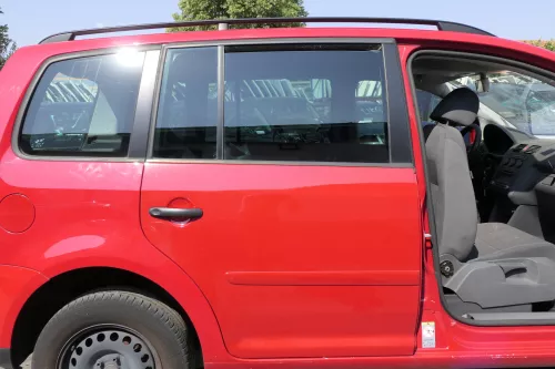 VW Touran 1T 1T3 Tür hinten rechts rot LY3D mit Scheibe - ohne Anbauteile (140879)