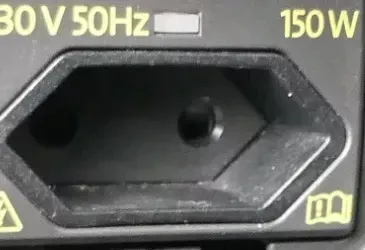 VW Passat 3C Steuergerät Wechselrichter 230V Anschluß Stecker 3C0907155 (141269)