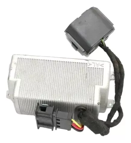 VW Passat 3C Steuergerät Wechselrichter 230V Anschluß Stecker 3C0907155