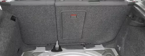 VW Golf 5 V Sitz Sitze hinten Rückbank Rücksitzbank 3 Punkt Lehne Ski durchreich (141525)