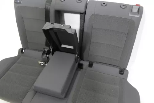 VW Golf 5 V Sitz Sitze hinten Rückbank Rücksitzbank 3 Punkt Lehne Ski durchreich (141525)