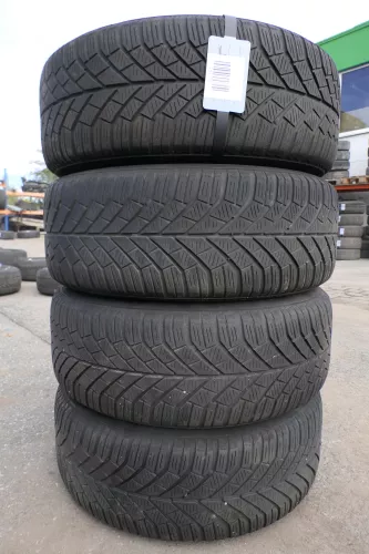 Audi A4 B5 A6 4B Passat 3BG Felgen Reifen Winterreifen M+S 205/55 R16 91H 5-6mm