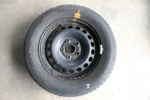 VW Golf 6 Caddy 2K 195/65 R15 91T Winterreifen M+S Felgen Reifen M&S ca.6-7mm X (141772)