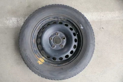 VW Golf 6 Caddy 2K 195/65 R15 91T Winterreifen M+S Felgen Reifen M&S ca.6-7mm X (141772)