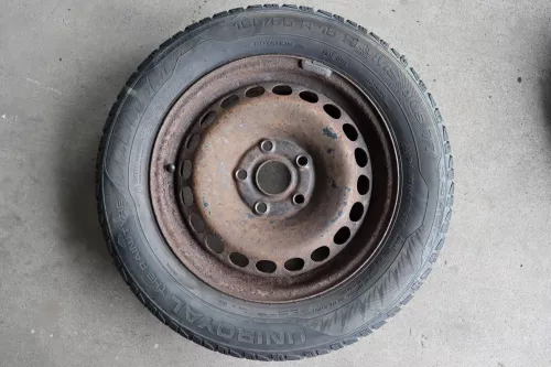 Audi A4 B5 A6 4B Passat 3BG Felgen Reifen Winterreifen M+S 195/65 R15 91T 4-6mm (141791)