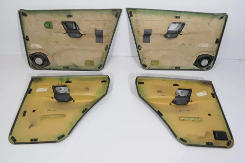 VW Polo Kombi ab Bj.2000 Türverkleidung Verkleidung Tür vorne links hinten Facel (141897)