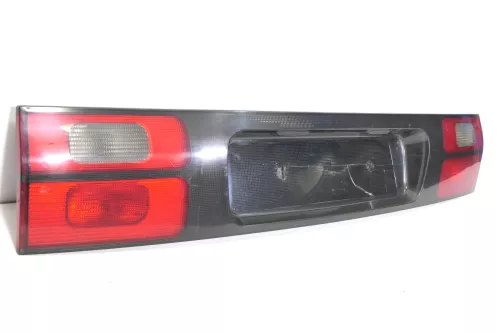 VW Sharan 7M Rücklicht Mitte Rückleuchtenband Heckleuchte Kennzeichenhalter  (141966)