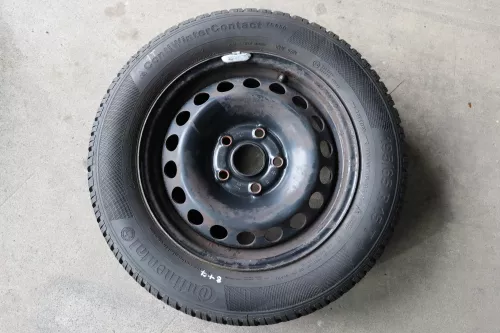 VW Golf 6 Touran 1T 195/65 R15 91T Winterreifen M+S Felgen Reifen M&S ca. 4-8mm (142209)