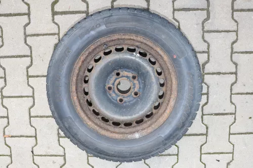 Skoda Superb 3U Passat 3BG Felgen Reifen Winterreifen M+S 195/65 R15 91T 6-7mm (142253)