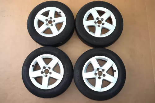 Audi A3 8L Alufelgen Reifen Felgen 195/65 R15 Sommerreifen 8L0601025P 3-4mm (142569)