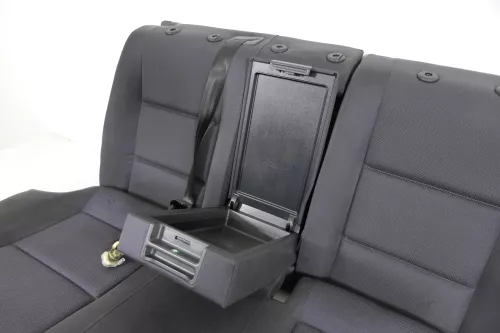 Audi A4 B6 B7 8E Sitz Rückbank Rücksitzbank hinten 3-Punkt-Gurt Armlehne (142638)