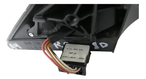 Audi A4 B5 elektrischer Spiegel Außenspiegel rechts schwarz matt unlackiert (143104)