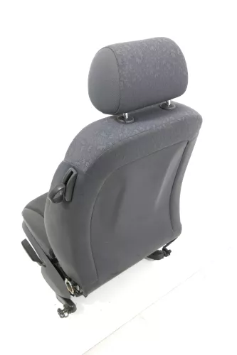 Audi A3 8L Sitz Fahrersitz vorne links 2/3-Türer klappbar höhenverstellbar Lehne (143773)