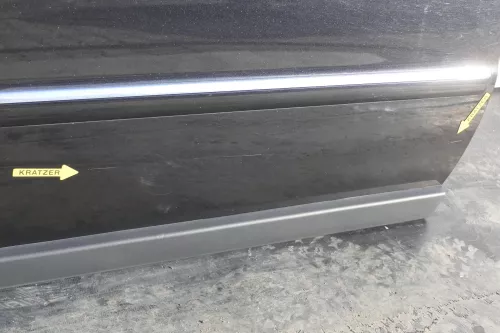 VW Passat 3B 3BG Kombi + Limo Tür vorne rechts Beifahrertür schwarz LC9Z black d (144237)