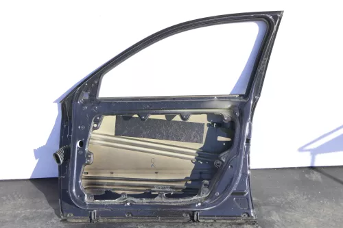 VW Passat 3B 3BG Kombi + Limo Tür vorne rechts Beifahrertür schwarz LC9Z black d (144237)