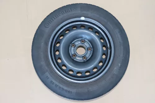 VW Golf Touran Sommerreifen Reifen Felgen 195/65 R15 91H Caddy 4-5mm  (144443)