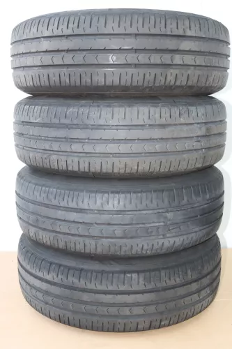 VW Golf Touran Sommerreifen Reifen Felgen 195/65 R15 91H Caddy 4-5mm  (144443)