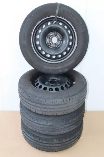 VW Golf Touran Sommerreifen Reifen Felgen 195/65 R15 91H Caddy 4-5mm  (144443)