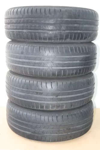 VW Golf 5 6 Touran Sommerreifen Reifen Felgen 195/65 R15 91H Caddy    3-5mm  (144445)
