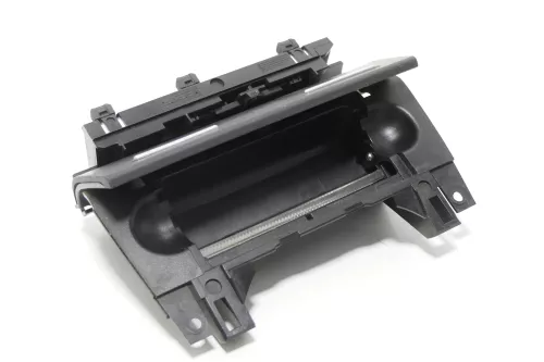 Audi A4 8E B7 B6 Aschenbecher 8E0857951F - 144729 (144729)