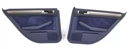 Audi A6 4B Türverkleidung Verkleidung Tür hinten links + rechts blau Velour