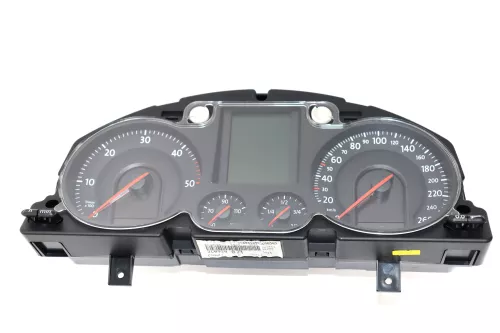 VW Passat 3C Tacho Tachometer 216.000km 3C0920871 X Diesel TDI  (145337)