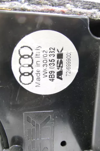 Audi A6 4B Avant Kombi Subwoofer 4B9035382 Lautsprecher Bassbox ASK (145558)