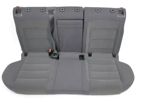 VW Golf 5 V Sitz Sitze hinten Rückbank Rücksitzbank 3 Punkt Lehne Ski durchrei