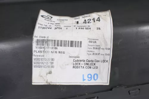 1x VW Polo 9N Türverkleidung Verkleidung Tür vorne links 2/3-Türer Fahrertür (145742)