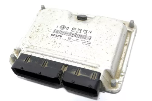 VW Golf 4 Bora Steuergerät 1,9 TDI 66kw 90PS ALH Motor 038906012FA
