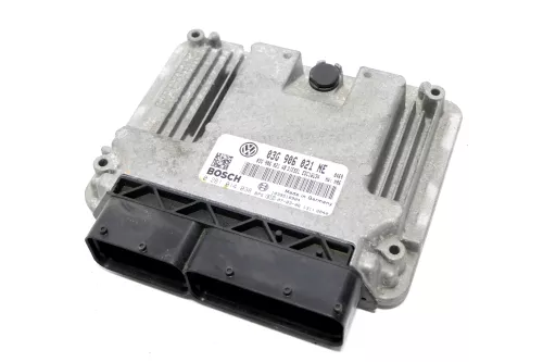 VW Touran Steuergerät 1.9 TDI 77kw 105PS BLS Motor 03G906021NE
