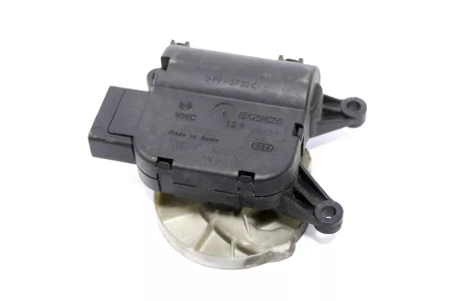 Audi A4 8E Stellmotor für Heizung Temperatur 8E1820511C 8E1820511K