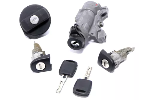 Skoda Fabia 6Y Zündschloß Schloß Zündung 2x Schlüssel + 2x Türschloß links Tür r