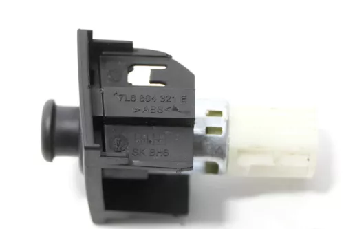 VW Touareg 7L Schalter Zigarettenanzünder Steckdose Dose Anzünder 7L6864321E (146876)