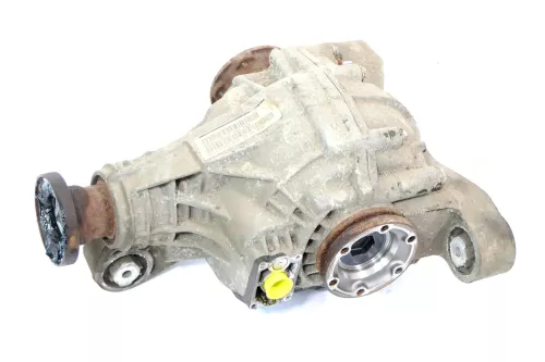 VW Touareg 7L Quattro Allrad Getriebe hinten Differential 170.000 km BUN CASB CA
