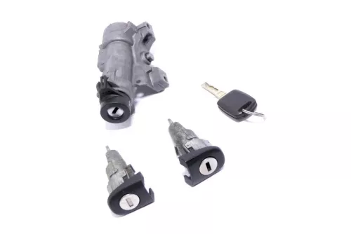 Skoda Fabia 6Y Zündschloß Schloß Zündung 1x Schlüssel + 2x Türschloß links