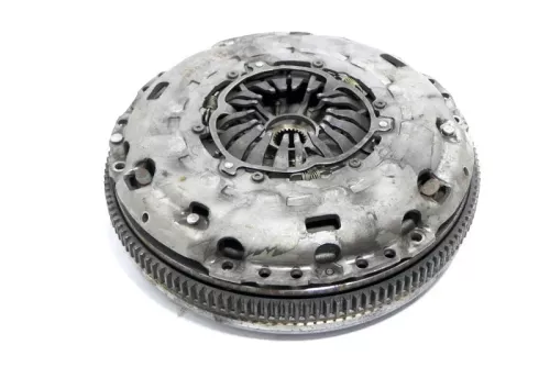 VW Golf 7 5G Zweimassenschwungrad Kupplung 2,0 TDI CRLB 04L105266C